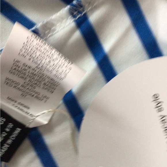‼️MOVING‼️ NEW Striped Tee Dress Sz. 8/10 Blue & White. Shirt tail hem - Picture 7 of 11